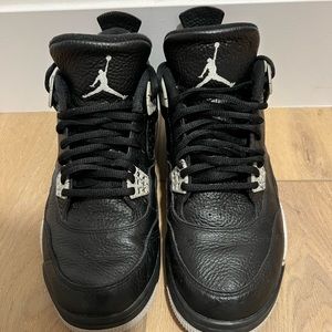 Jorden 4s Retro Oreos